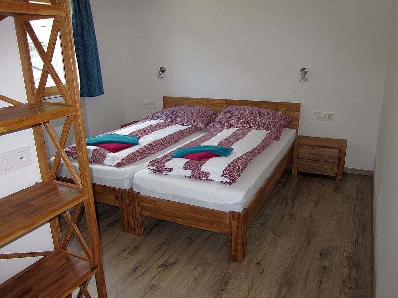 Ferienwohnung, Schlafzimmer mit eigenem Bad